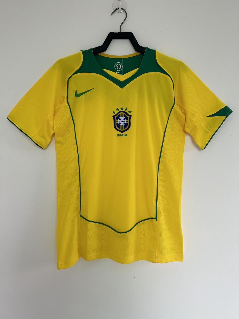 d9908030-fd34-4842-834c-ced39b6b4d3d CAMISETA BRASIL RETRO MUNDIAL KOREA/JAPÓN 2002 - Imagen 1