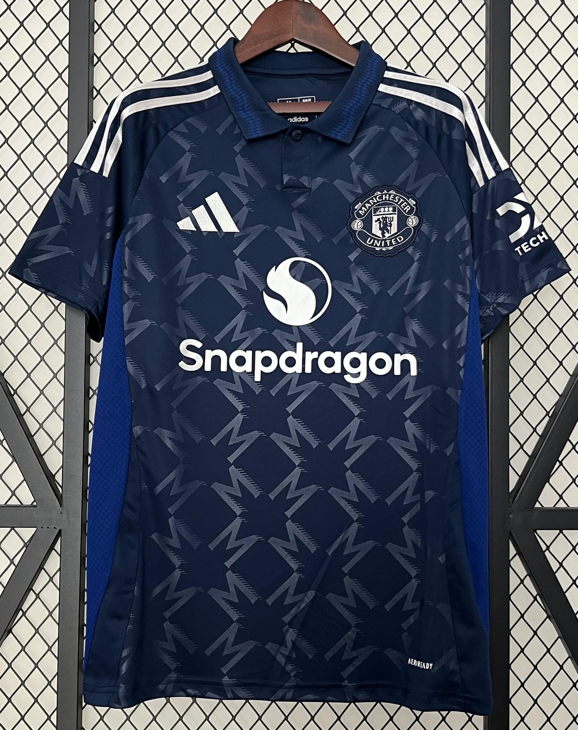 9fcf096d Manchester United 24/25 2ª Equipación - Imagen 1