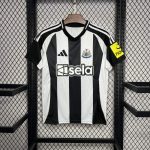 Newcastle  24/25 1ª Equipación